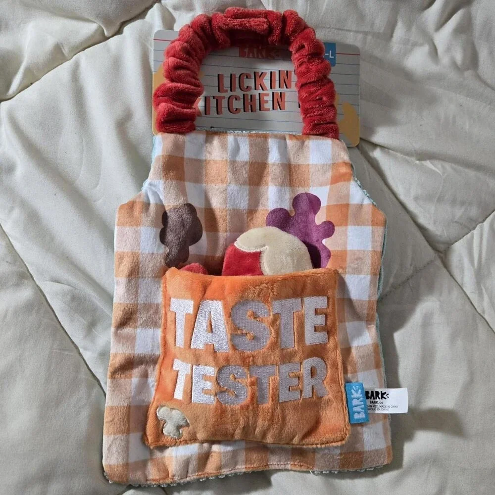 Bark Box Taste Tester Lickin' Kitchen Thanksgiving Plush Sz M-L Dog Toy NWT